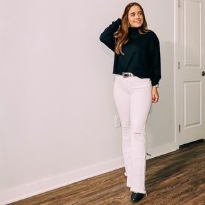 Meet your Posher, Claudia